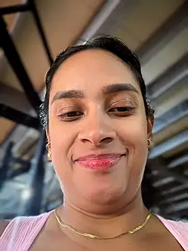 Snapshot of LunaHeat chatting on February 26, 3:01 pm LunaHeat online show from February 26, 3:01 pm