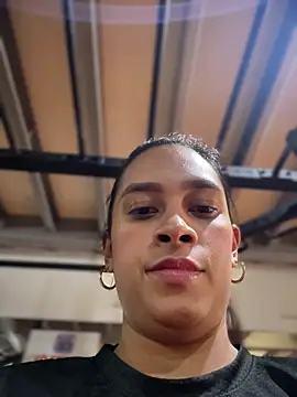 Snapshot of LunaHeat chatting on February 12, 3:01 pm LunaHeat online show from February 12, 3:01 pm