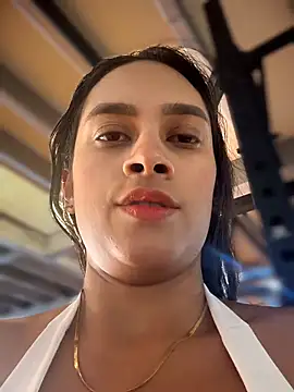 Snapshot of LunaHeat chatting on February 27, 3:01 pm LunaHeat online show from February 27, 3:01 pm