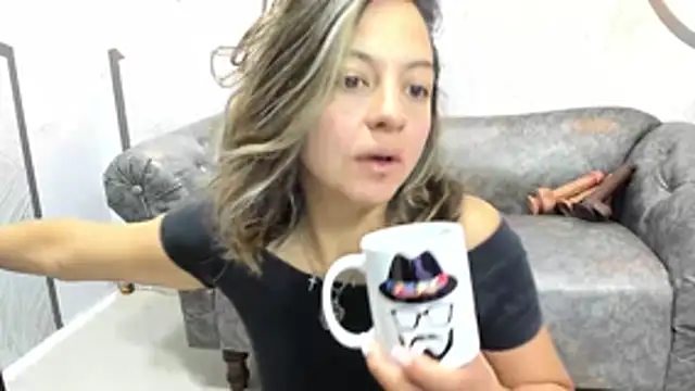ArianaSommers online show from May 19, 11:17 am