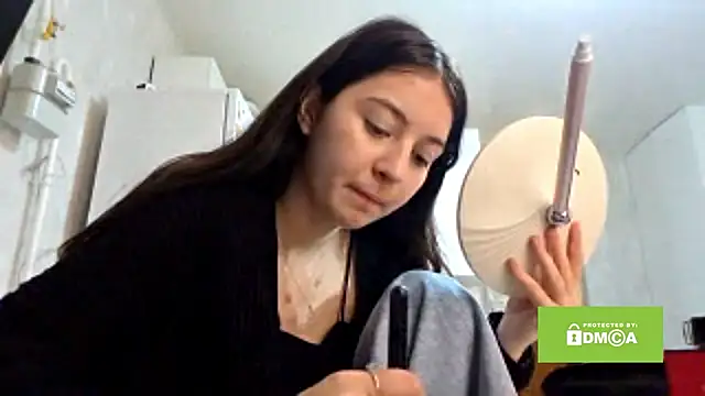 ZyntraLoom online show from February 16, 12:59 pm