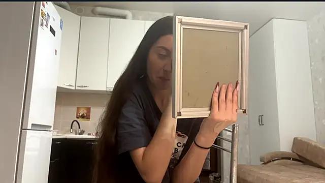 ZyntraLoom online show from February 1, 12:58 pm