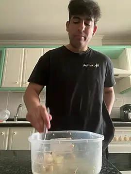 poliakovxx online show from April 23, 10:55 am