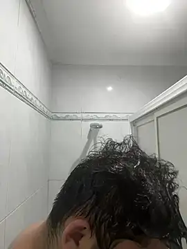 poliakovxx online show from February 18, 8:11 am