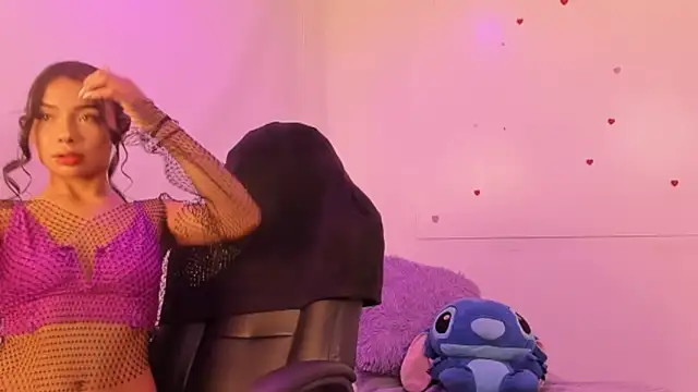 Bella Miller1  online show from March 23, 5:57 pm