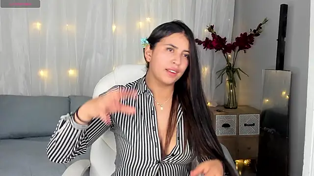 blush bloom online show from March 30, 8:21 pm