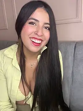 blush bloom online show from March 28, 7:15 pm