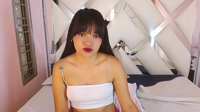 Kaytlin James online show from February 24, 12:17 pm