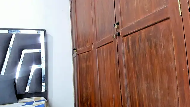 Snapshot of Sophiia88 chatting on March 4, 12:24 pm Sophiia88 online show from March 4, 12:24 pm