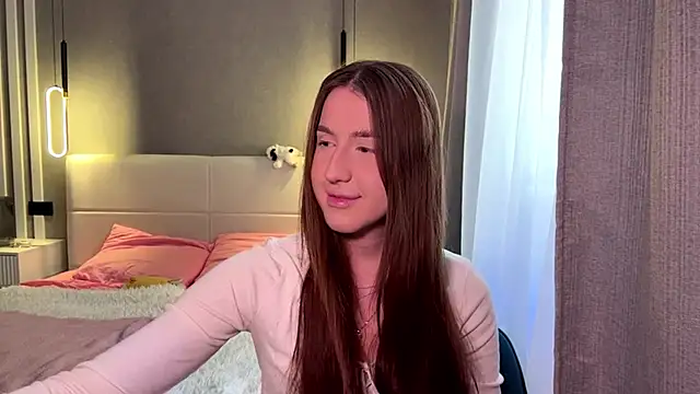 Snapshot of RizzaSoftChaos chatting on February 5, 9:38 am RizzaSoftChaos online show from February 5, 9:38 am