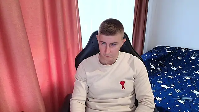 Snapshot of TodMusclePower9 chatting on February 24, 9:43 am TodMusclePower9 online show from February 24, 9:43 am