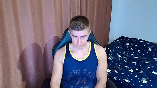 Snapshot of TodMusclePower9 chatting on February 16, 4:22 am TodMusclePower9 online show from February 16, 4:22 am