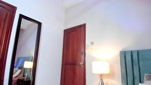 KeniaCarterr online show from February 13, 2:22 am