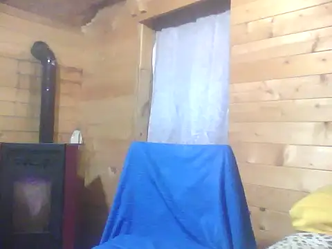 Luanatrav1 online show from February 8, 10:40 pm