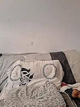 ElleanorPink online show from February 26, 4:34 am