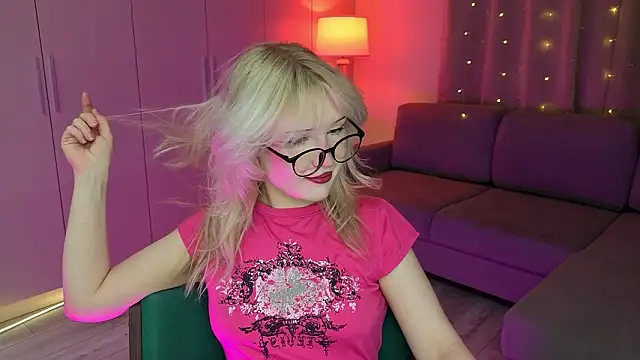 Mary Piersen online show from February 9, 8:51 pm