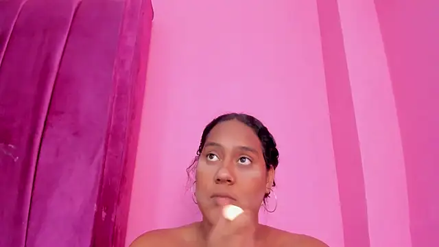 Nico Hillx online show from June 29, 7:57 pm