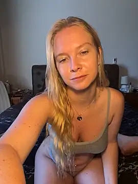 Ellie-rosee online show from June 1, 6:02 am
