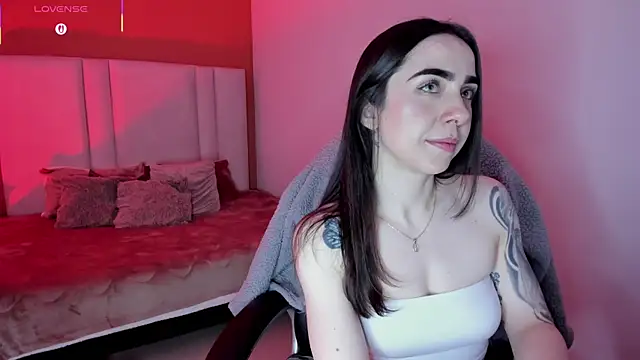 Luna tagliaferri online show from April 8, 4:52 pm