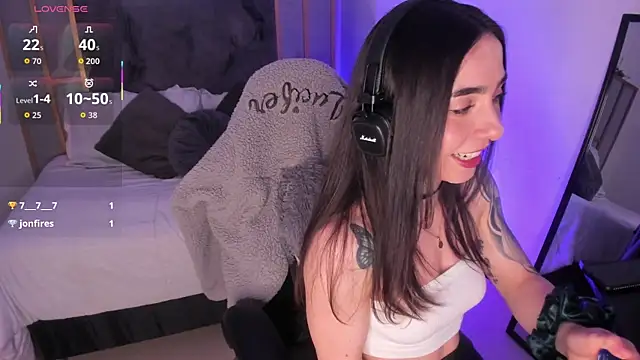 Luna tagliaferri online show from March 21, 1:15 pm