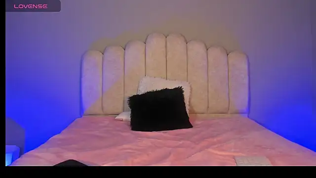 Celestecastro  online show from April 21, 1:42 am