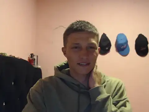 Snapshot of Cronos_Hot_8 chatting on February 12, 8:14 am Cronos Hot 8 online show from February 12, 8:14 am