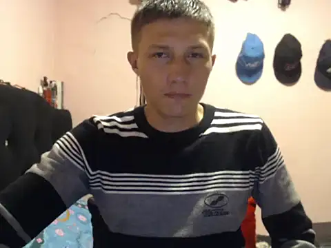 Snapshot of Cronos_Hot_8 chatting on February 8, 10:02 am Cronos Hot 8 online show from February 8, 10:02 am