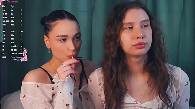 ZofiaSoshnik online show from March 28, 9:10 am