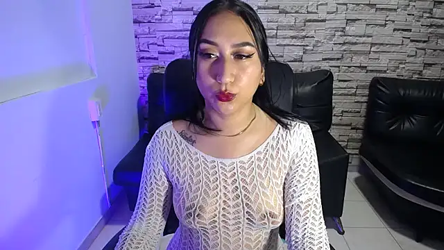 paula ross  online show from April 14, 11:32 pm