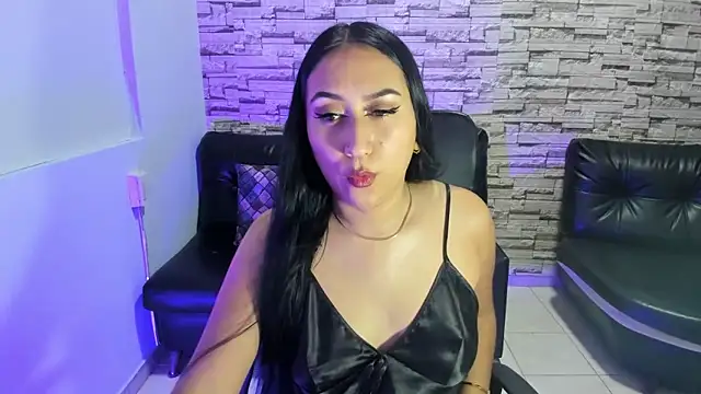 paula ross  online show from March 13, 11:43 pm