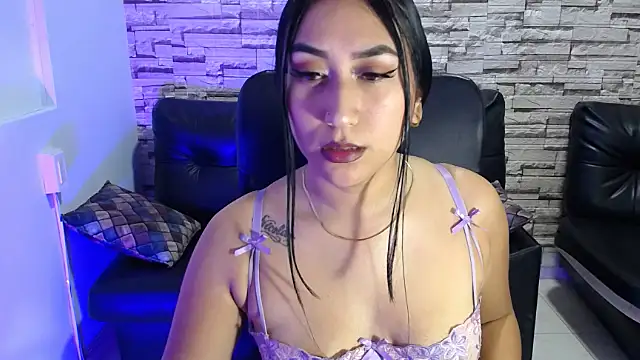 paula ross  online show from April 17, 11:07 pm