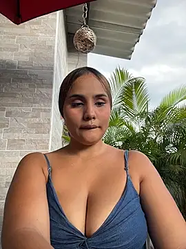 Noa Harper- online show from February 6, 9:33 pm