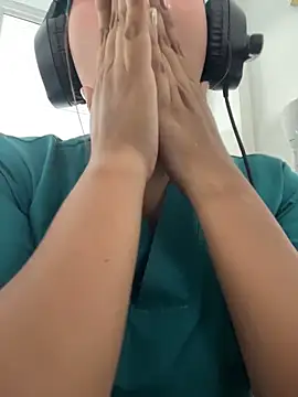 Noa Harper- online show from April 9, 8:59 pm