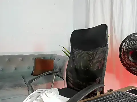 camila wood online show from May 15, 10:52 pm