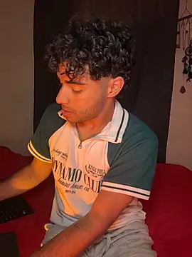 its alejandro27 online show from February 19, 1:13 am