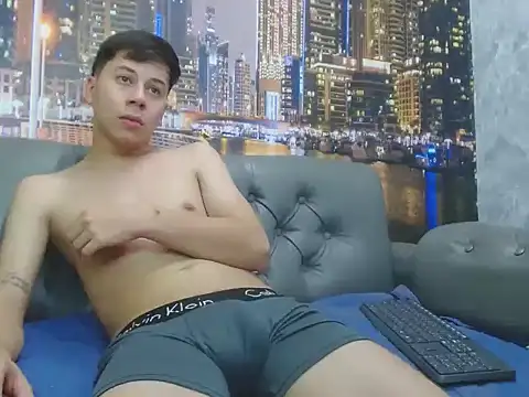 santiago xxxcol online show from February 28, 11:26 pm