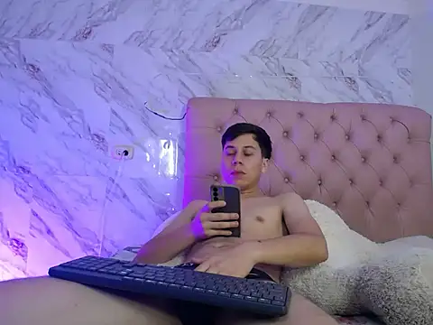 santiago xxxcol online show from March 11, 12:04 am