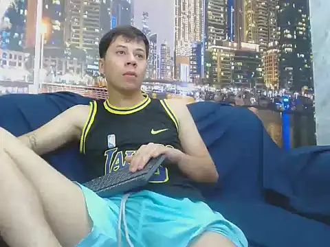 santiago xxxcol online show from February 10, 11:59 pm