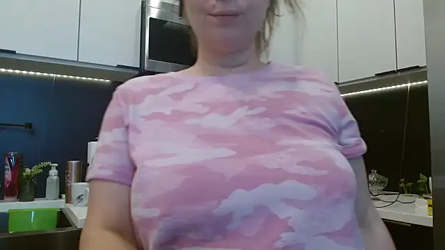 HazelSkyesChat online show from March 30, 10:11 pm