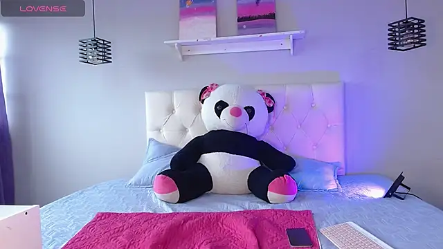 VelvetRosss online show from April 9, 7:31 pm