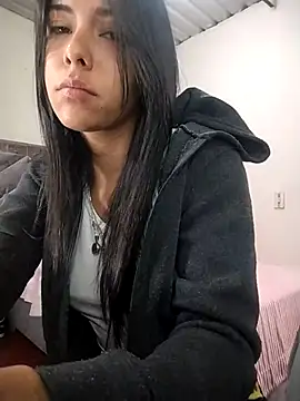 VelvetRosss online show from April 15, 5:06 pm