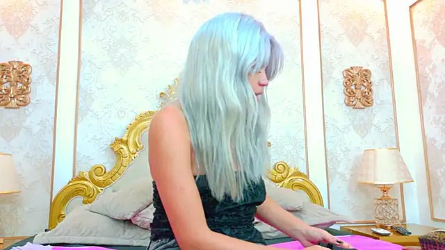 AlanaHouston online show from March 4, 12:13 pm