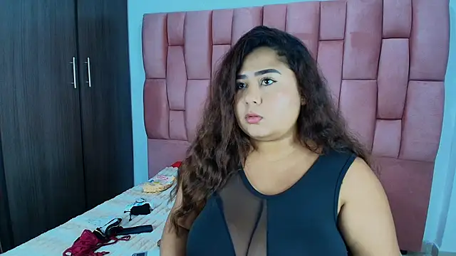 Engel Queen online show from February 9, 6:33 am