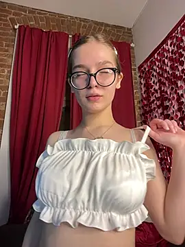 MyKittySayMeow online show from February 13, 8:53 pm