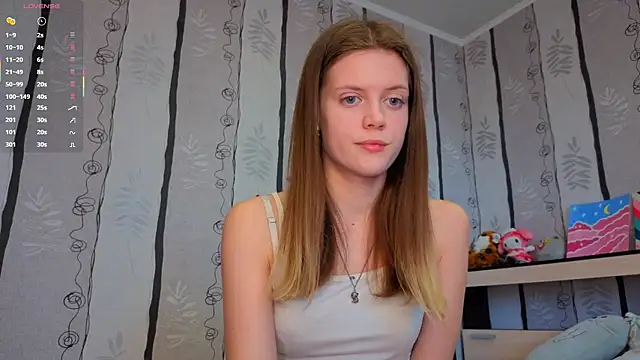 SueFerreyra online show from April 1, 8:04 am