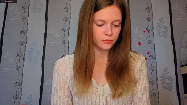 Snapshot of SueFerreyra chatting on June 15, 8:03 am SueFerreyra online show from June 15, 8:03 am