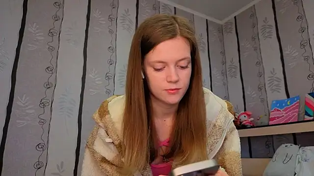 SueFerreyra online show from April 13, 8:07 am