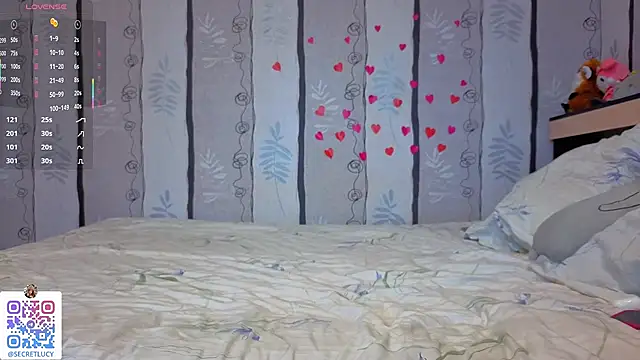 SueFerreyra online show from March 3, 8:32 am