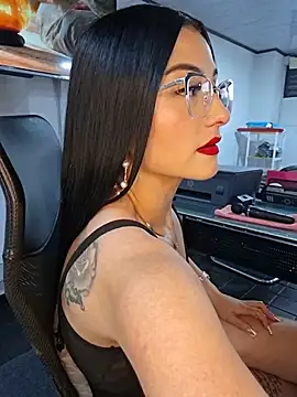 Snapshot of Jade_connor chatting on July 1, 8:53 pm Jade connor online show from July 1, 8:53 pm