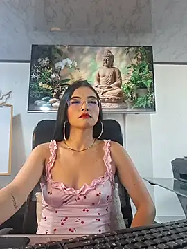 Snapshot of Jade_connor chatting on July 18, 7:44 pm Jade connor online show from July 18, 7:44 pm